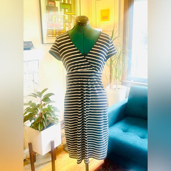 Boden Lola Jersey Dress Navy Blue Striped Size US 4R NWOT - Picture 4 of 6